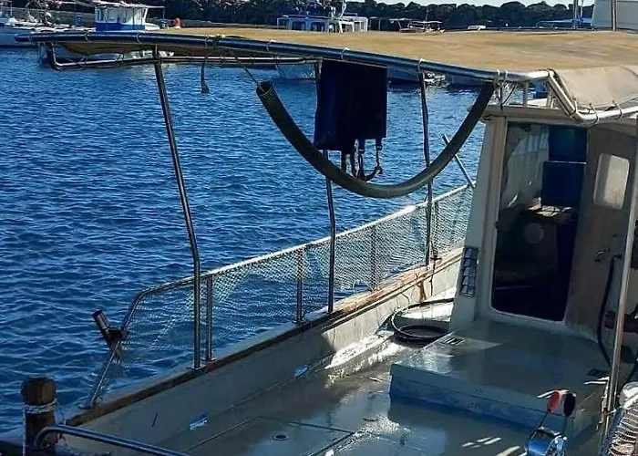 Tekne Poseidon Boat Trips Svoronata